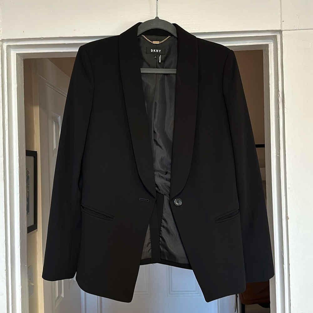 DKNY black blazer - size 4